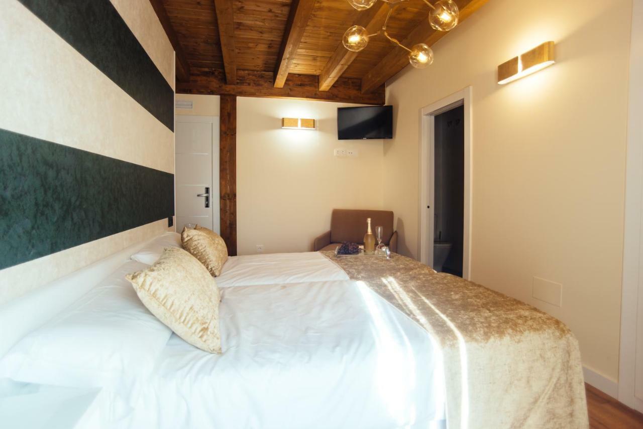 Hotel Rural Pinares De Soria Molinos de Duero Eksteriør billede